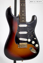 Cargar imagen en el visor de la galería, —Sold—Fender Stevie Ray Vaughan Stratocaster Sunburst Srv
