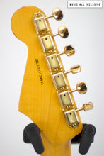 Cargar imagen en el visor de la galería, —Sold—Fender Stevie Ray Vaughan Stratocaster Sunburst Srv
