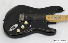 Cargar imagen en el visor de la galería, Fender Stratocaster Player Vega Trem Black Seymour D
