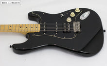 Cargar imagen en el visor de la galería, Fender Stratocaster Player Vega Trem Black Seymour D
