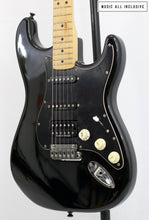 Cargar imagen en el visor de la galería, Fender Stratocaster Player Vega Trem Black Seymour D
