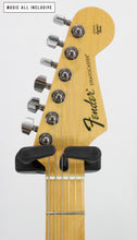 Cargar imagen en el visor de la galería, Fender Stratocaster Player Vega Trem Black Seymour D
