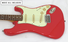 Cargar imagen en el visor de la galería, Squier Simon Neil Stratocaster Biffy Clyro Signature
