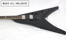 Cargar imagen en el visor de la galería, LTD V-500 Flying V Gloss Black
