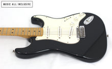 Cargar imagen en el visor de la galería, —Sold—Fender Stratocaster Standard MiM Black
