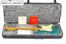 Cargar imagen en el visor de la galería, Fender American Elite Stratocaster Ocean Turquoise Metallic
