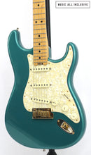 Cargar imagen en el visor de la galería, Fender American Elite Stratocaster Ocean Turquoise Metallic
