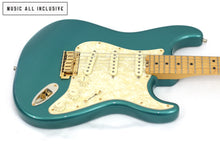 Cargar imagen en el visor de la galería, Fender American Elite Stratocaster Ocean Turquoise Metallic
