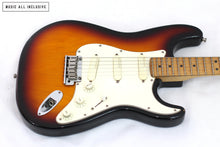 Cargar imagen en el visor de la galería, Fender Stratocaster American Plus Deluxe Sunburst 93'
