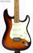Cargar imagen en el visor de la galería, Fender Stratocaster American Plus Deluxe Sunburst 93'
