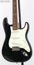 Cargar imagen en el visor de la galería, Fender Player Stratocaster Mex Black
