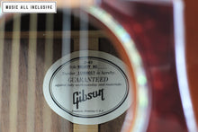 Cargar imagen en el visor de la galería, Gibson J-45 Walnut AG Cutaway
