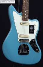 Cargar imagen en el visor de la galería, Fender Player II Jaguar Mex Aquatone Blue
