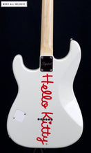 Cargar imagen en el visor de la galería, Squier Fender X Hello Kitty White Stratocaster
