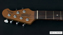 Cargar imagen en el visor de la galería, Sterling By Music Man Stingray Sr50 Buttermilk
