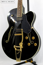 Cargar imagen en el visor de la galería, Yamaha Aes1500 Semi-hollow Body Black Gold Japan
