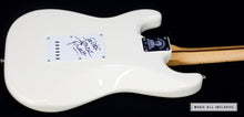 Cargar imagen en el visor de la galería, Fender Stratocaster Hendrix White Signature
