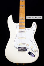 Cargar imagen en el visor de la galería, Fender Stratocaster Hendrix White Signature
