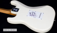 Cargar imagen en el visor de la galería, Fender Stratocaster Hendrix White Signature
